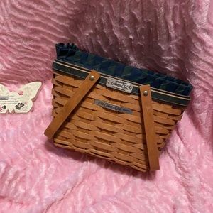 2006 Collectors Club Longaberger Member Basket